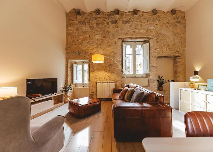 Bravissimo Llebre Duplex, With Patio